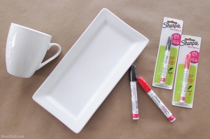 Introduce some West Elm style into your décor for a fraction of the price (55% off!) with this DIY craft project. In just a few minutes you’ll have a custom Catch All Tray that looks like a romantic love letter with this easy Sharpie Plate Tutorial.