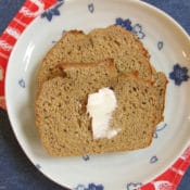 BrenDid Best Banana Bread ! There's no oil, less sugar and whole wheat flour in this delicious recipe .