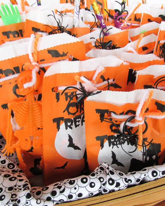 BrenDid Treat Not Trick Halloween Treat Bags Teal Pumpkin Project