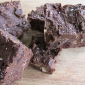 This recipe for easy chocolate fudge combines coconut oil and cocoa powder into a simple, tasty, and HEALTHY fudge.