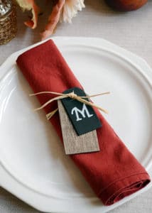 These adorable DIY napkin rings will inspire you to make your own Thnaksgiving napkin rings this Thanksgiving. These easy projects can all be completed before the big feast!