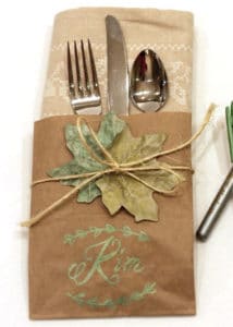 These adorable DIY napkin rings will inspire you to make your own Thnaksgiving napkin rings this Thanksgiving. These easy projects can all be completed before the big feast!