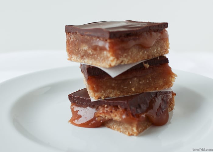 This delicious caramel slice recipe has a layer of shortbread topped w/ luscious caramel & rich chocolate. Millionaire Shortbread, No corn syrup. No sweetened condensed milk. Boxing Day favorite! 