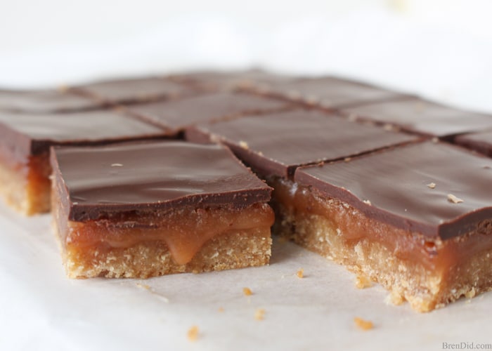 This delicious caramel slice recipe has a layer of shortbread topped w/ luscious caramel & rich chocolate. Millionaire Shortbread, No corn syrup. No sweetened condensed milk. Boxing Day favorite! 