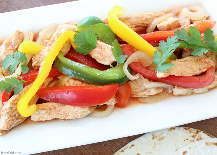Healthy Slow Cooker Chicken Fajitas, My new go to recipe for fajitas! Slow Cooker Chicken Fajitas - A quick, no-fuss way to make this healthy Mexican food favorite. These are easiest chicken fajitas you will ever make and they taste AMAZING! Great Chicken Fajita taste → onions, red, yellow and green peppers, perfectly seasoned chicken breast –→ made in one pan with no precooking. Simple yummy crock pot recipe!