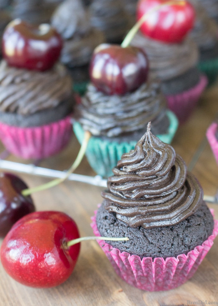 The Great British Baking Show (Great British Bake Off) is a favorite baking show. Learn how to make Mary Berry’s Fairy cakes with this easy Chocolate Cupcake Recipe. Make this scratch recipe with no artificial ingredients in less time than a cake mix. #Streamteam #Netflix