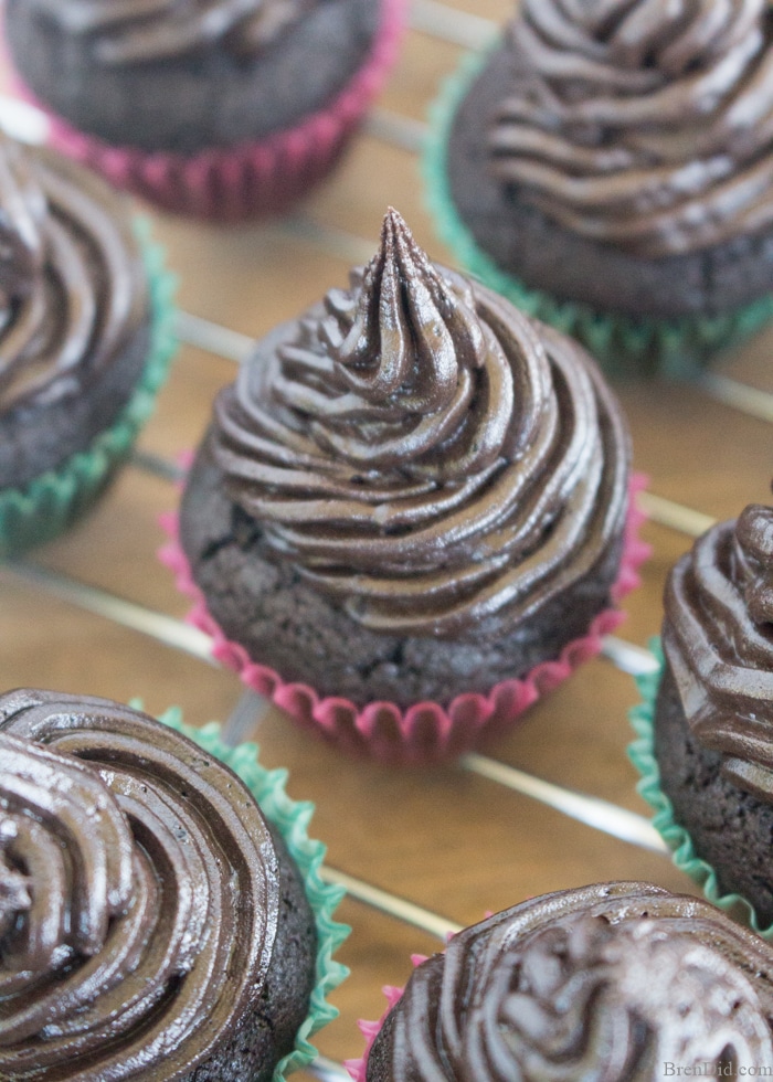 Chocolate buns or fairy cakes - The Ordinary Cook