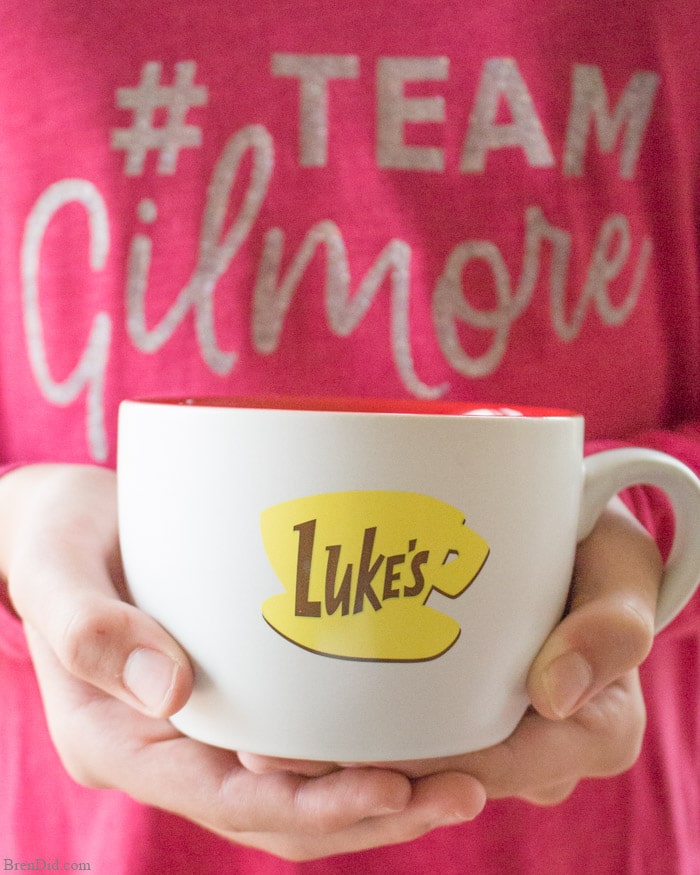 Throw a fun Gilmore Girls Date Night for someone special with custom invitation, DIY #teamGilmore lounge wear, Stars Hollow take out boxes, and Netflix. Grab the free printables today! 