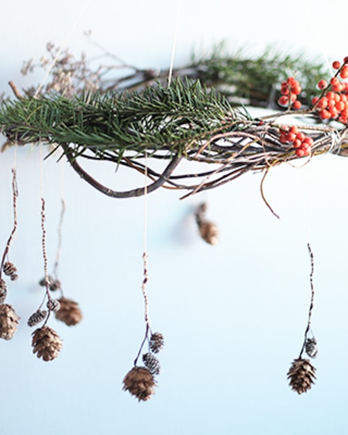 Decorating with pine cones for the holidays is free and beautiful. These 30 easy crafts add pinecones to your home decor this winter.