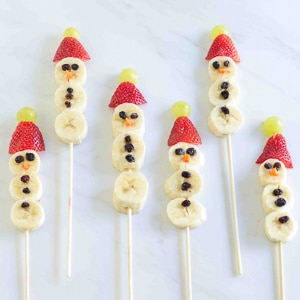  Love the holidays but hate sugar-filled snacks? These healthy Christmas treats for kids are perfect!