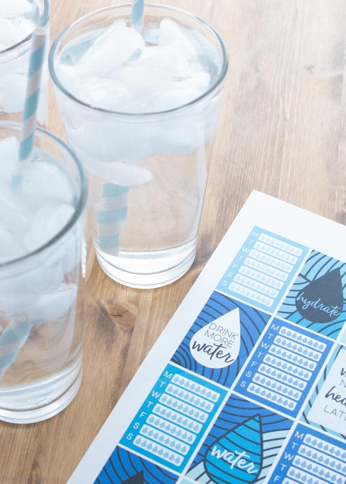 5 Easy Tips That Make Drinking Water a Habit (Plus Free Water Tracking Stickers)