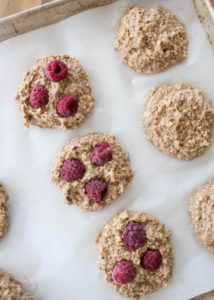 Heathy Cookies with raspberries