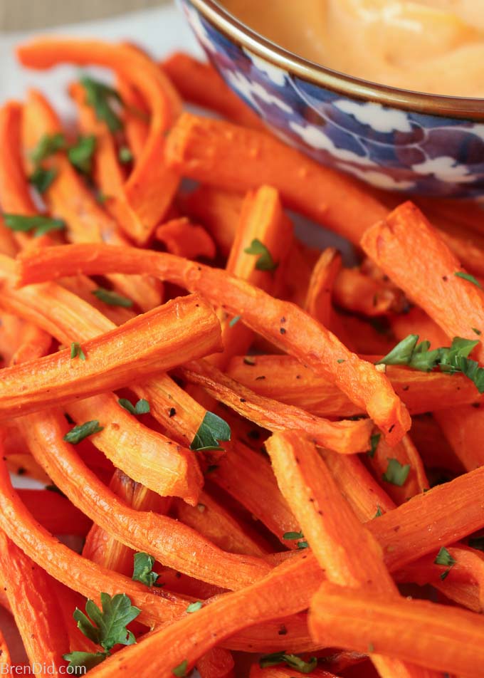 Baked Carrot Fries with Sriracha Aioli in blue dish